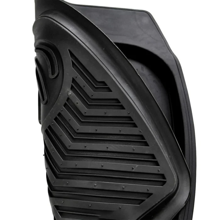 طقم دواسات سيارة 5 قطع – بلاستيك متين مانع للانزلاق – لون أسود