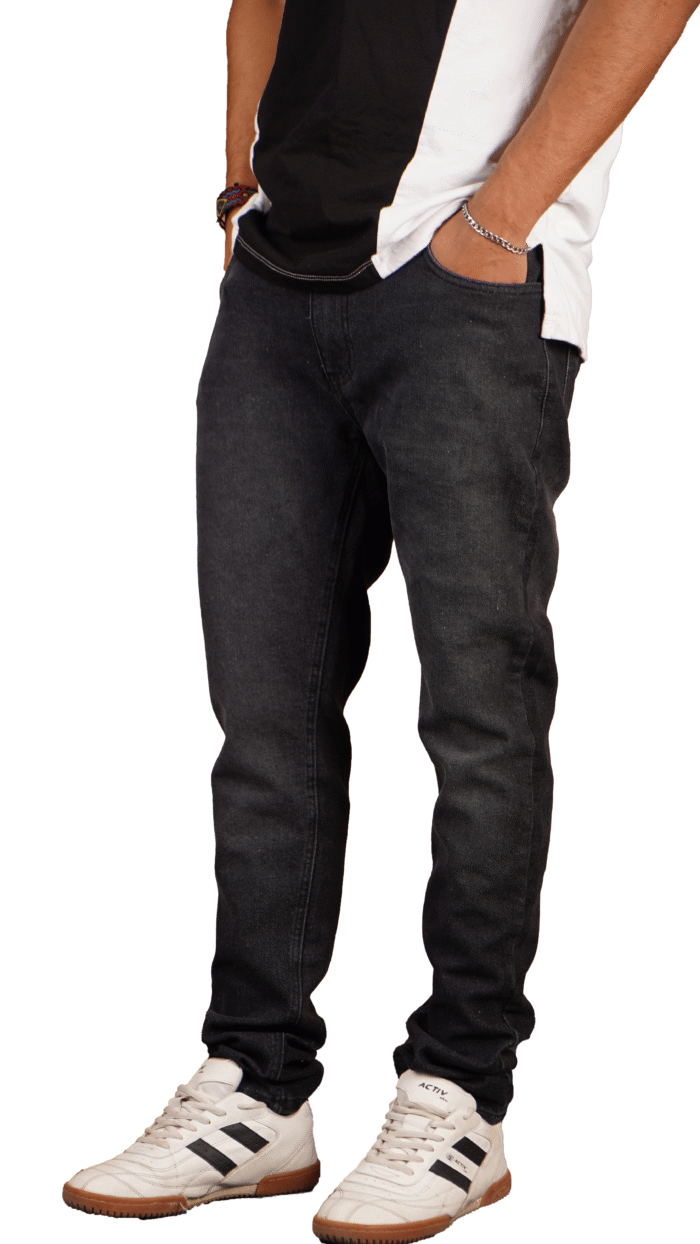 عرض قطعتين بنطلون جينز رجالي – تصميم عصري باللونين الأزرق والأسود عرض قطعتين بنطلون جينز رجالي – تصميم عصري باللونين الأزرق والأسود