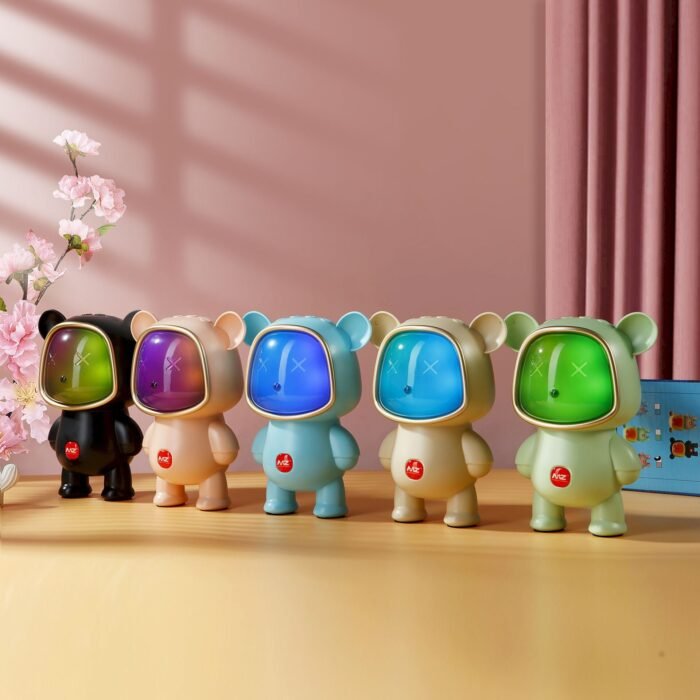 سبيكر بلوتوث محمول بتصميم رائد فضاء (MZ M4) – صوت ستيريو نقي سبيكر بلوتوث محمول بتصميم رائد فضاء (MZ M4) – صوت ستيريو نقي