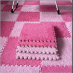 بلاط سجاد متشابك من القطيفة والفوم - مقاس 30x30 سم للقطعة - بلاط سجاد متشابك من القطيفة والفوم – مقاس 30×30 سم للقطعة